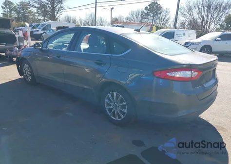 2016 Ford Fusion S z USA, uszkodzony, nr VIN 3FA6P0G71GR205562